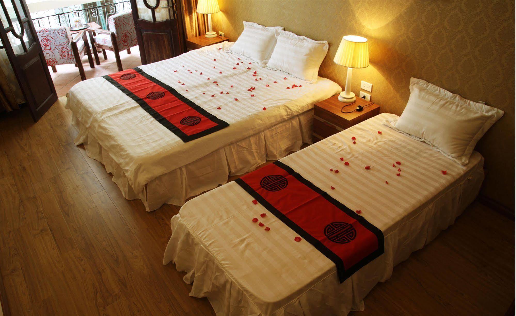 Real Vietnam Hotel Ханой Экстерьер фото
